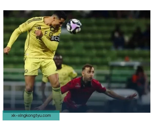 40岁C罗破961球追榜首